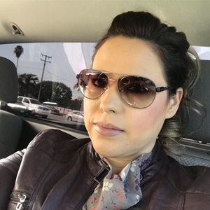 Meet your Posher, Erika